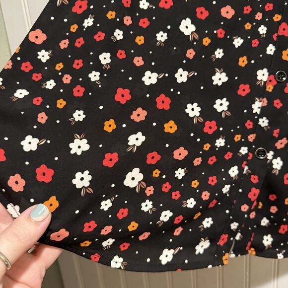 Cabi Cheerful Blouse Black Floral Size Medium - Picture 3 of 7